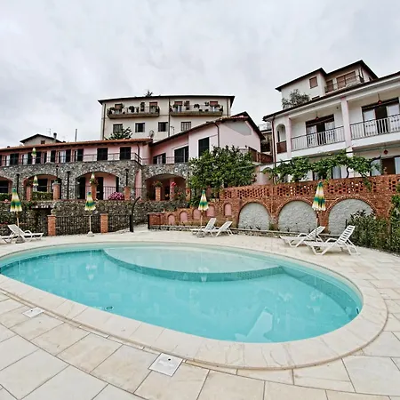 Azienda Agrituristica Borgoameno * Casanova Lerrone