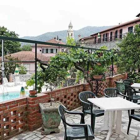 Azienda Agrituristica Borgoameno 팜스테이 *