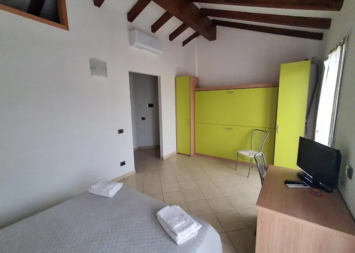 Azienda Agrituristica Borgoameno 农家乐 *